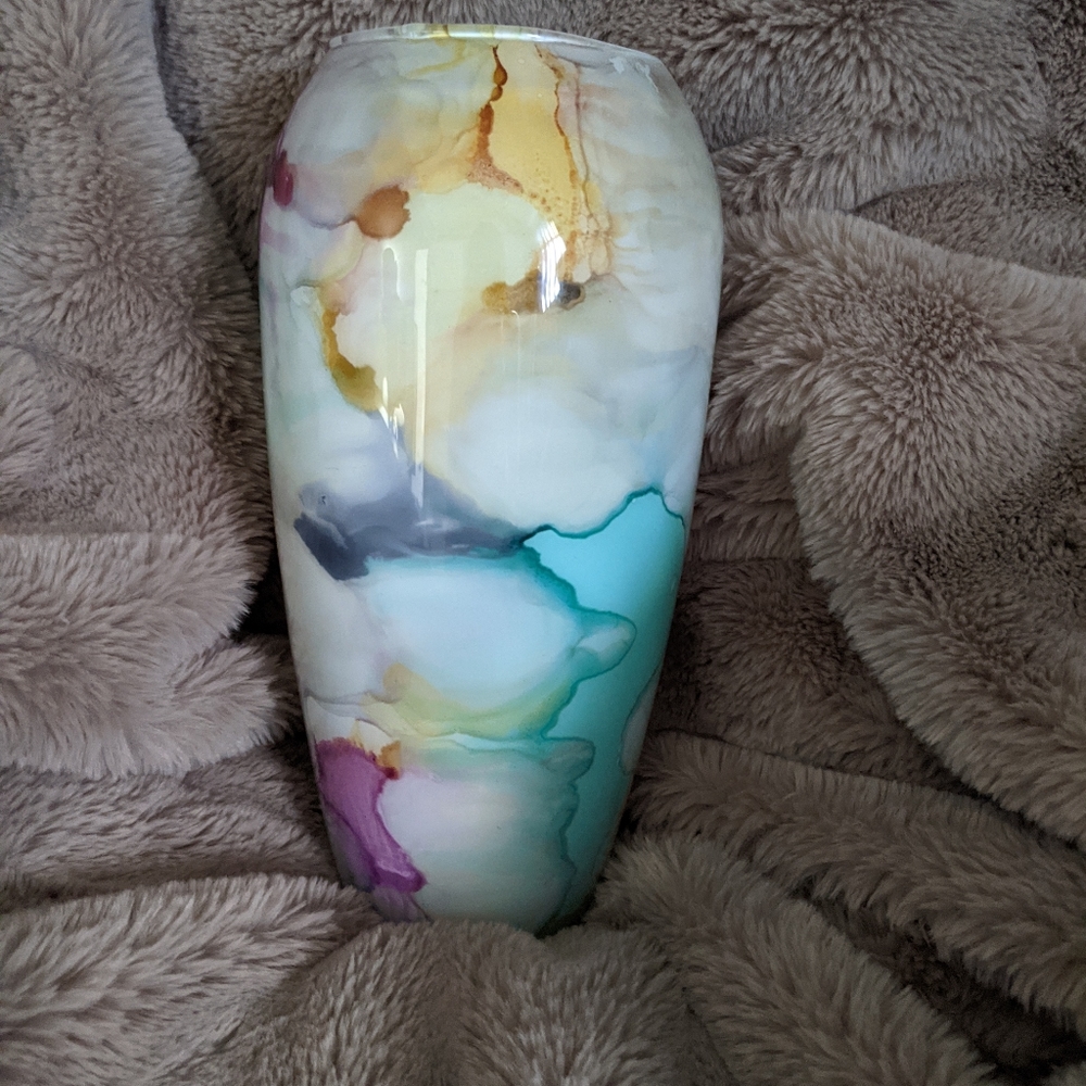 Vase - Picture 2 of 2